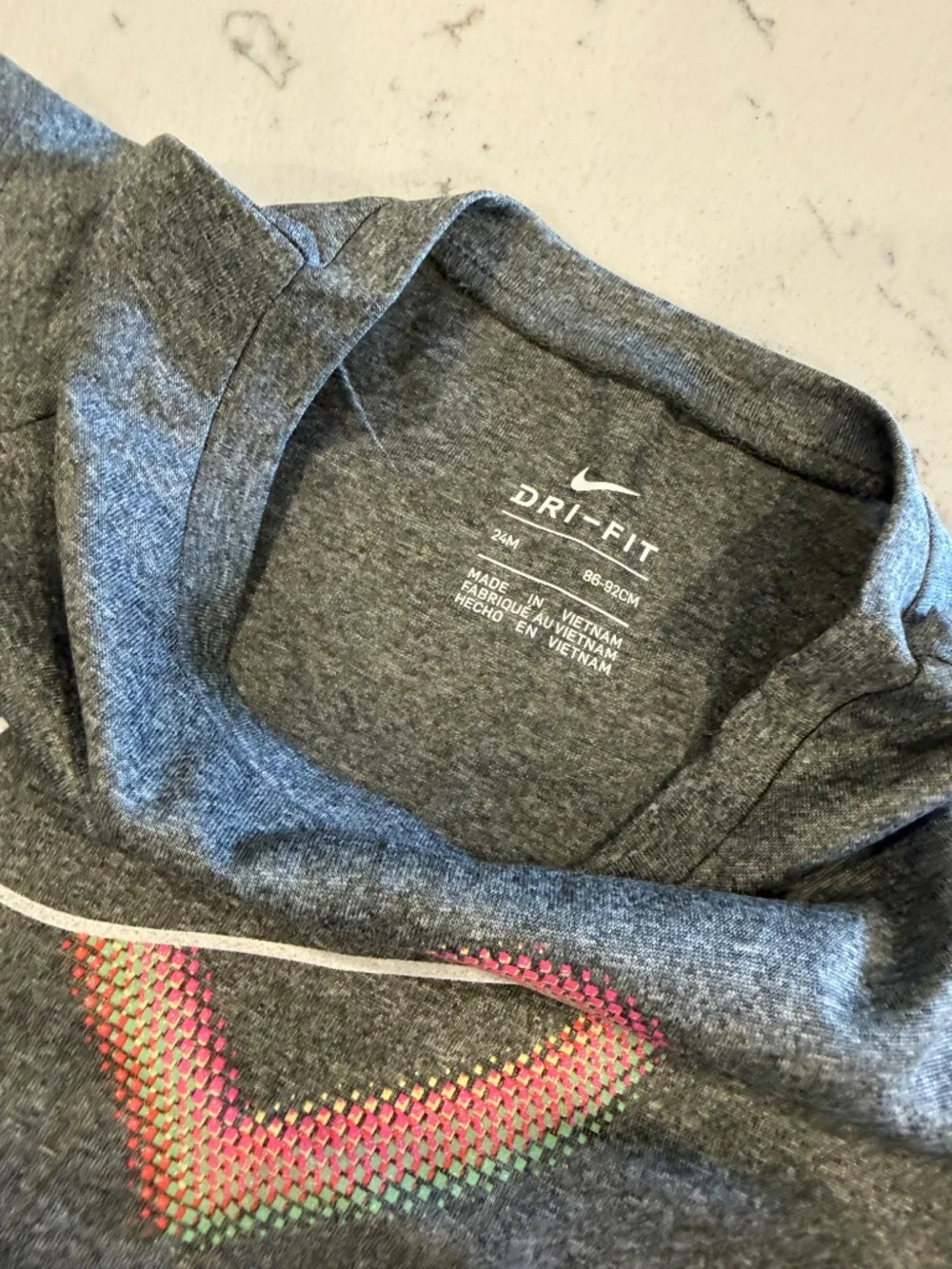 2T Nike Girls' Gray Dri-FIT Heart Tee & Multicolor Shorts Set